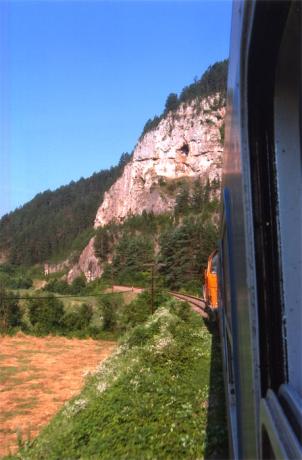 Järnvägen genom Apusenibergen.