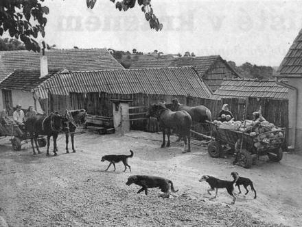 Normal trafiksituation i Rovensko: än så länge saknas trafikljus.