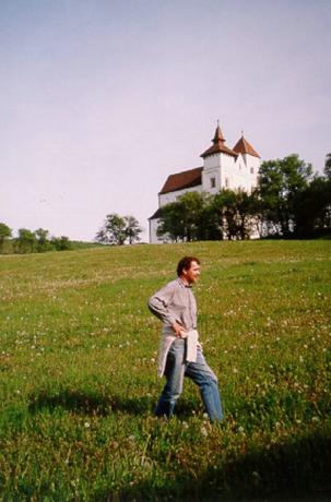 Herina (Mönchsdorf), romansk kyrka byggd av siebenbürgensachsarna 1250-1260. På vägen mellan Bistriţa och Sighişoara.: undefined