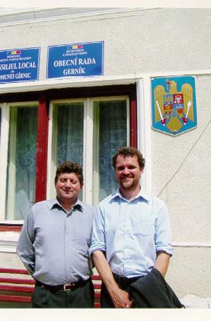 Gerniks vice borgmästare och jag. Foto: Ulf Irheden.